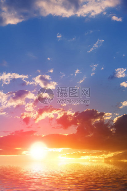 夕阳天空云海图片