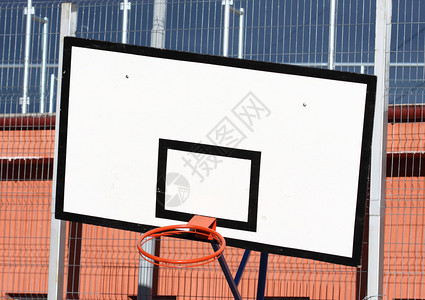 残破的篮球板正面图背景图片