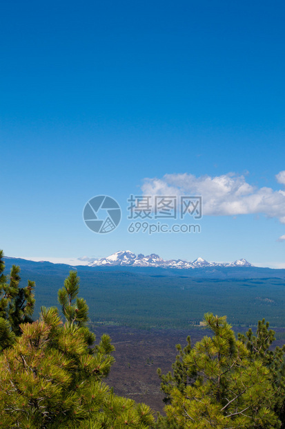 来自俄勒冈新莓火山图片