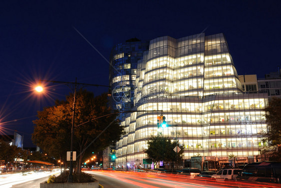 在切尔西曼哈顿西侧的IAC大楼由FrankGehry为互动公司建造图片