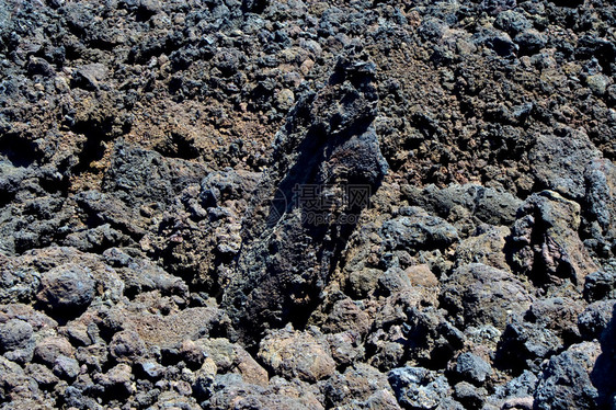 火山下图片