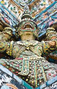 圣殿WatArun的守护神雕背景图片