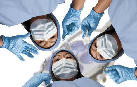 一群年轻美貌的女外科医生图片