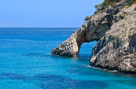 意大利撒丁岛的Goloritze海湾图片