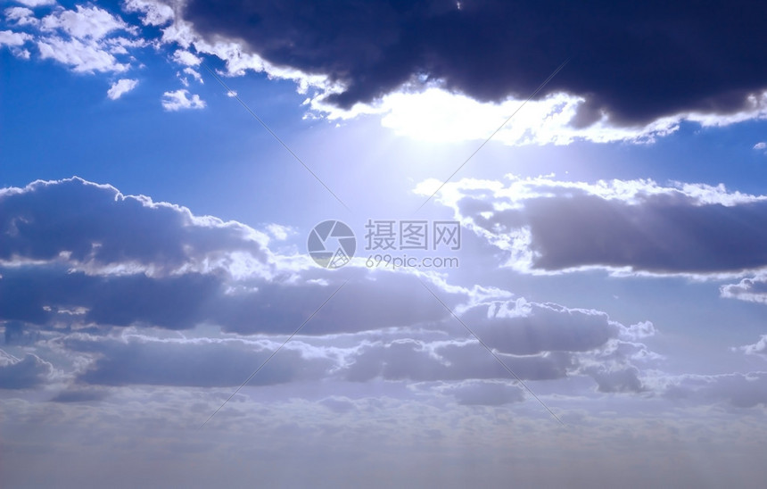 太阳与雷霆的巅峰对决 谁将主宰西部新格局