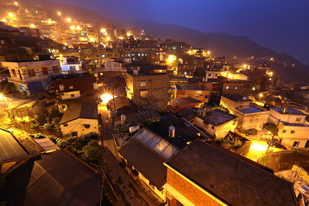 秋分村夜景图片