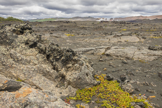 Myvatn湖附近的RockyDimmuborgir地区图片