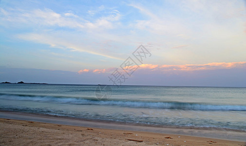 从斯里兰卡尼拉韦利沙漠海滩到黄昏的长期模糊图片