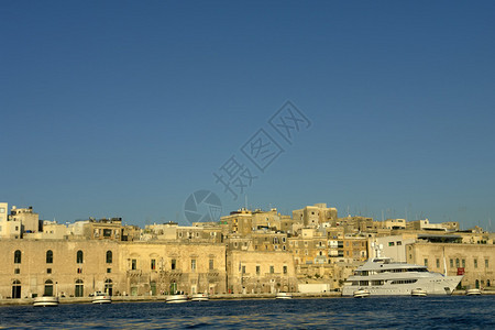 马耳他岛首都瓦莱塔港景图片