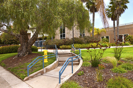 加州大学建筑和公园点图片