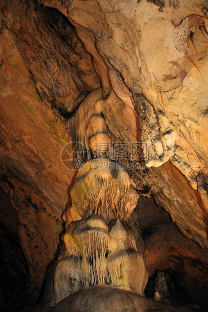 保加利亚马古拉山洞在石灰岩拉比什卡山461图片