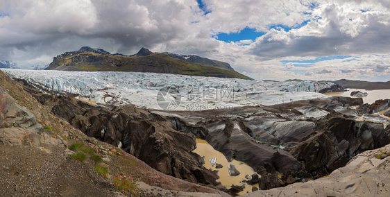 Svinafellsjokull冰川舌的图片