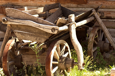 旧木马车图片