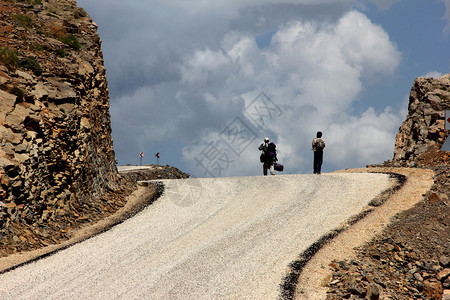 道路和天空图片