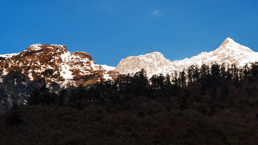 印度锡金蓝天雪山图片