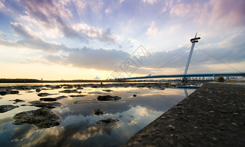 日本东京开赛井公园停靠桥日图片
