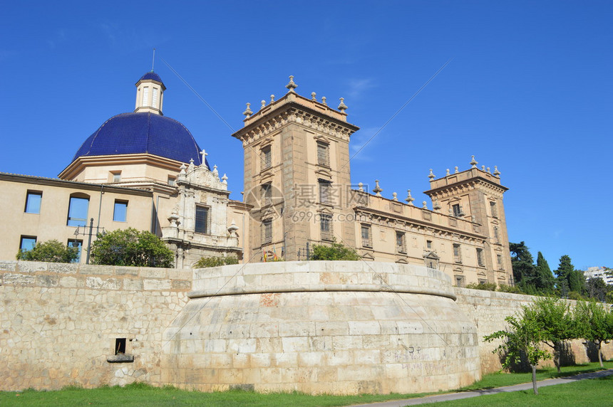 瓦伦西亚主场迎战马德里竞技 关键对决直播全程呈现