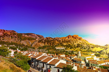 西班牙小镇红瓦鸟瞰图图片