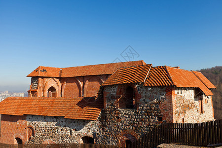 立陶宛维尔纽斯Gediminas山上的堡城残骸图片