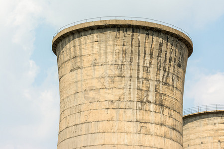 原子能发电厂冷却塔关闭图片