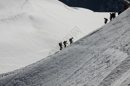 AiguilleduMidi在收缩和攀登Blanc山图片