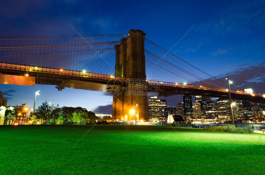 布鲁克林篮网阵容深度解析 球队核心球员表现与轮换体系全面盘点