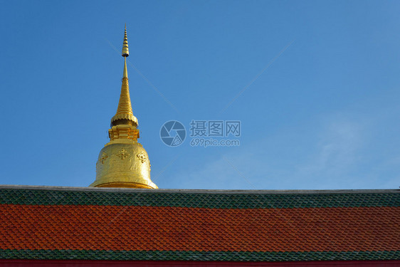 泰国南奔府哈里朋猜寺的泰国北部金塔建筑图片