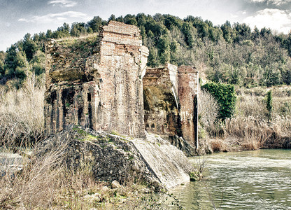 古代中世纪大桥在托斯卡尼河图片