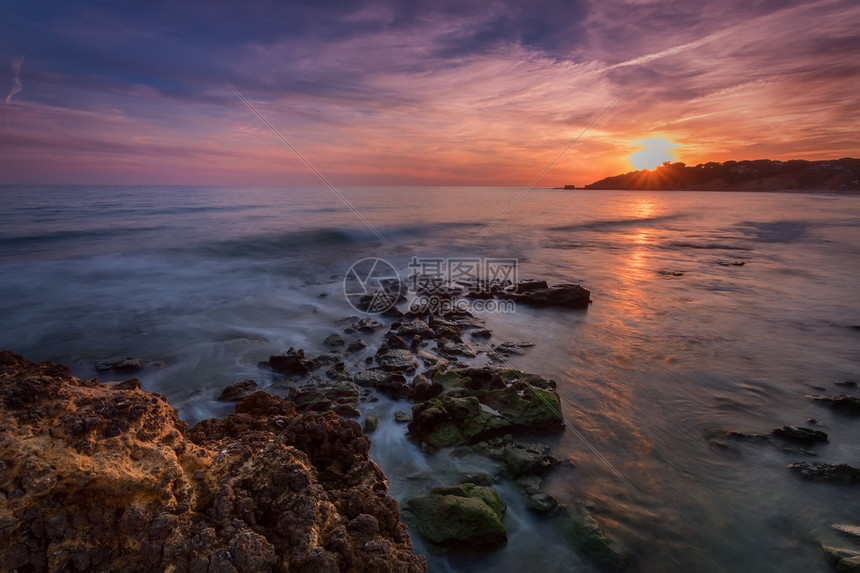 海景短视频剪辑 “绝美海景”变国家安全漏洞!商户直播,军舰动态全暴露