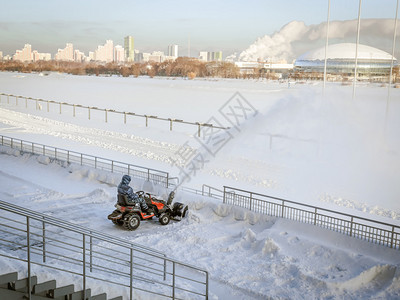 除雪设备清雪图片