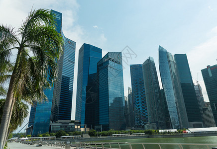 新加坡城市天际线中的建筑物高清图片