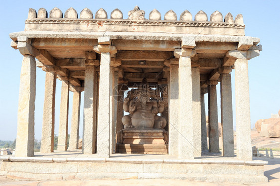 印度卡纳塔克邦哈比古代神庙的Ga图片
