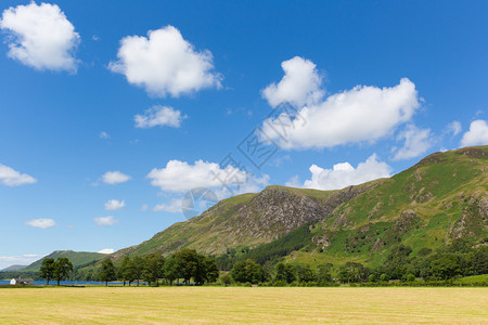 Buttermere湖地区山丘英国高震荡瑞格C图片