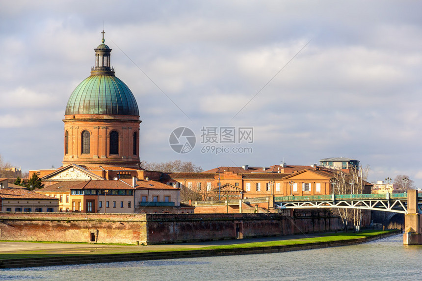 图卢兹VS斯特拉斯堡精彩对决全程高清无插件流畅播放