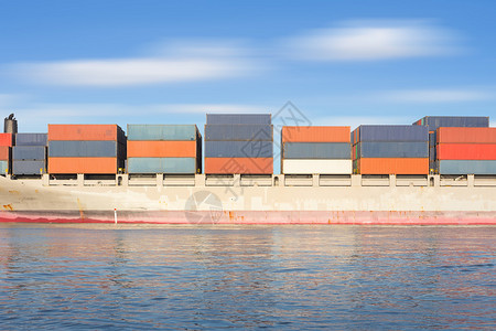 海上货船和货集装箱图片