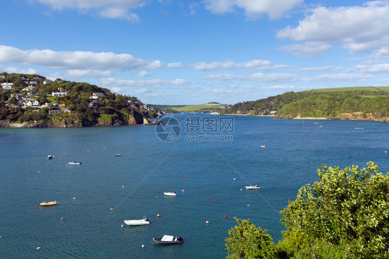 SalcombeDevon英国西南部KingsbridgeEstuary以在西南海岸小路上航行图片