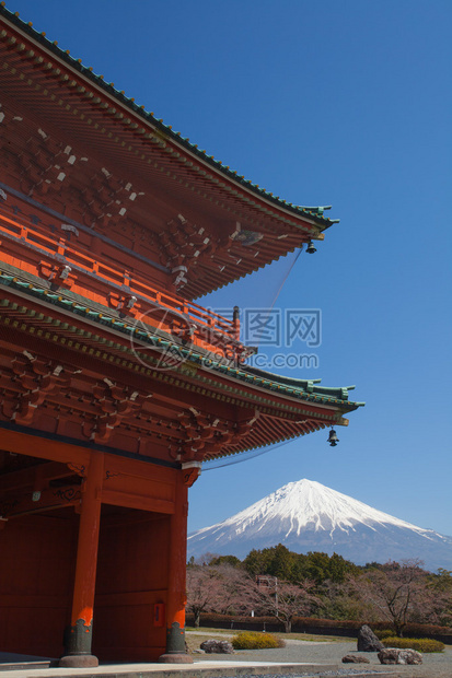 日本寺庙建筑位于田木寺的日本图片