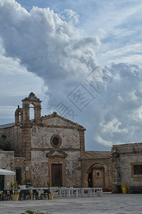 广场和Marzamemi教堂的景色图片