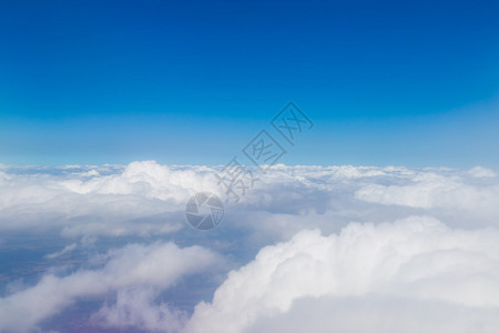 蓝天白云航拍图片