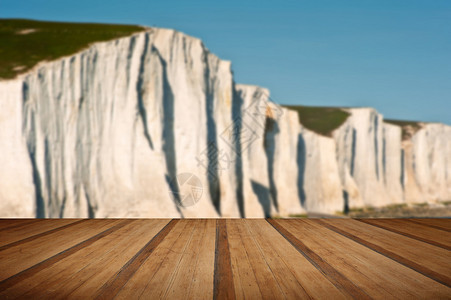 英国海岸南唐山公园七姊妹悬崖的景观图片