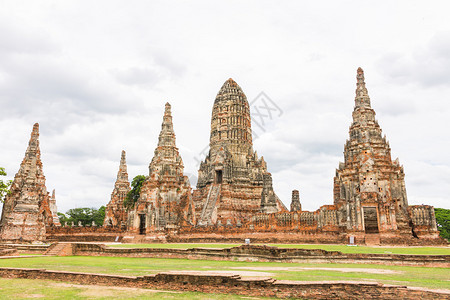 泰国Ayutthaya历史公园的教寺庙WatChaiwatth图片