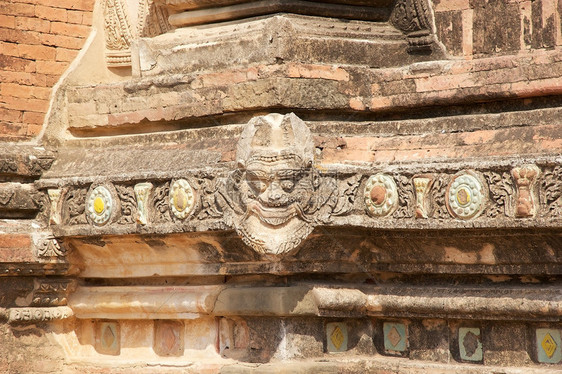 缅甸蒲甘苏拉玛尼寺浅浮雕的细节苏拉玛尼神庙由那拉帕提图国王于1183年建造苏拉玛尼神庙在1975年地图片