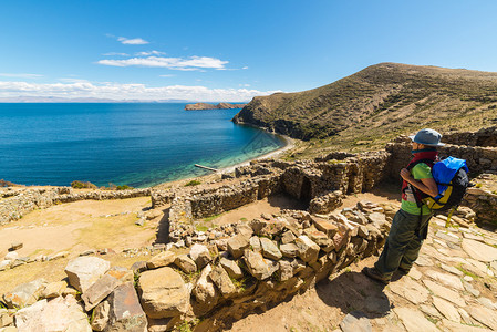在玻利维亚最有风景的旅行目的地之一的提喀卡湖Titicaca图片