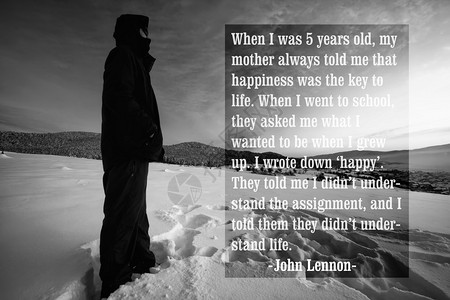 引用著名的美国歌手约翰列农的引文以黑白风景为例图片