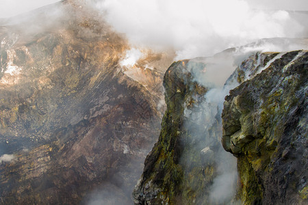 Etna火山爆发的惊人现象图片