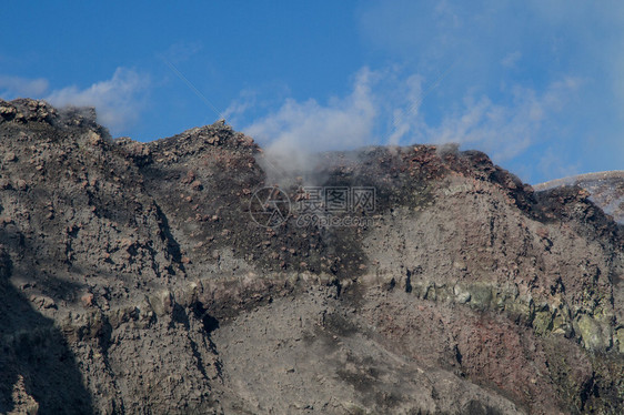 Etna火山爆发的惊人现象图片