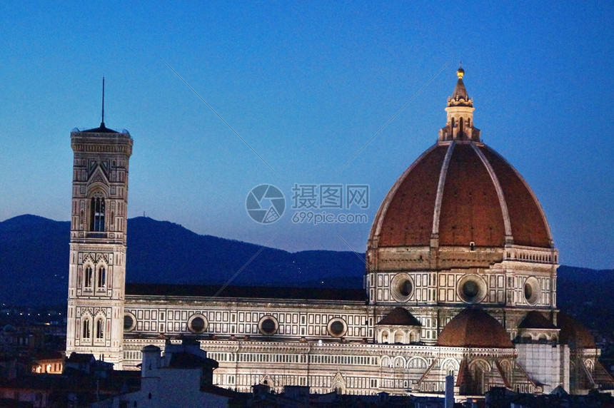 佛罗伦萨主场迎战维罗纳精彩对决全程直播在线观看