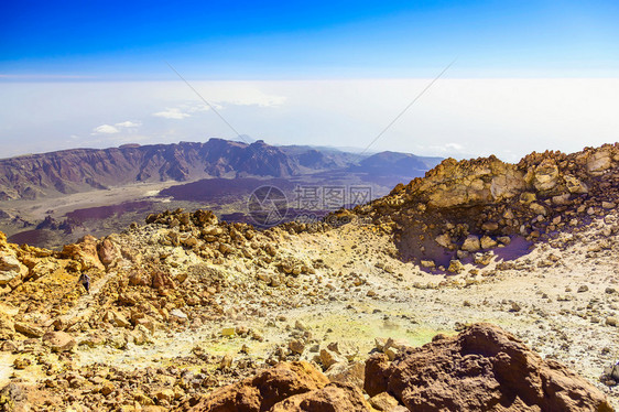 从火山口顶部和西班牙特内里费加那利岛欧洲最高处看泰德图片