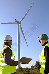 从事探测用于生产能源的风力涡轮机安装技术员的工作的技图片