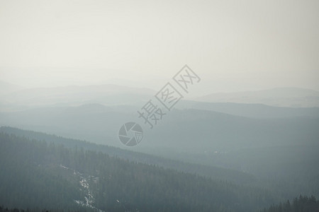 贝斯基德山脉美丽的风景图片
